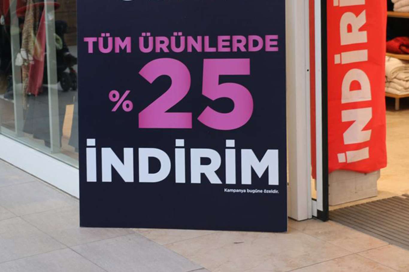 Ticaret Bakanlığından aldatıcı indirimli satış yapanlara ceza Ticaret Bakanlığından aldatıcı indirimli satış yapanlara ceza